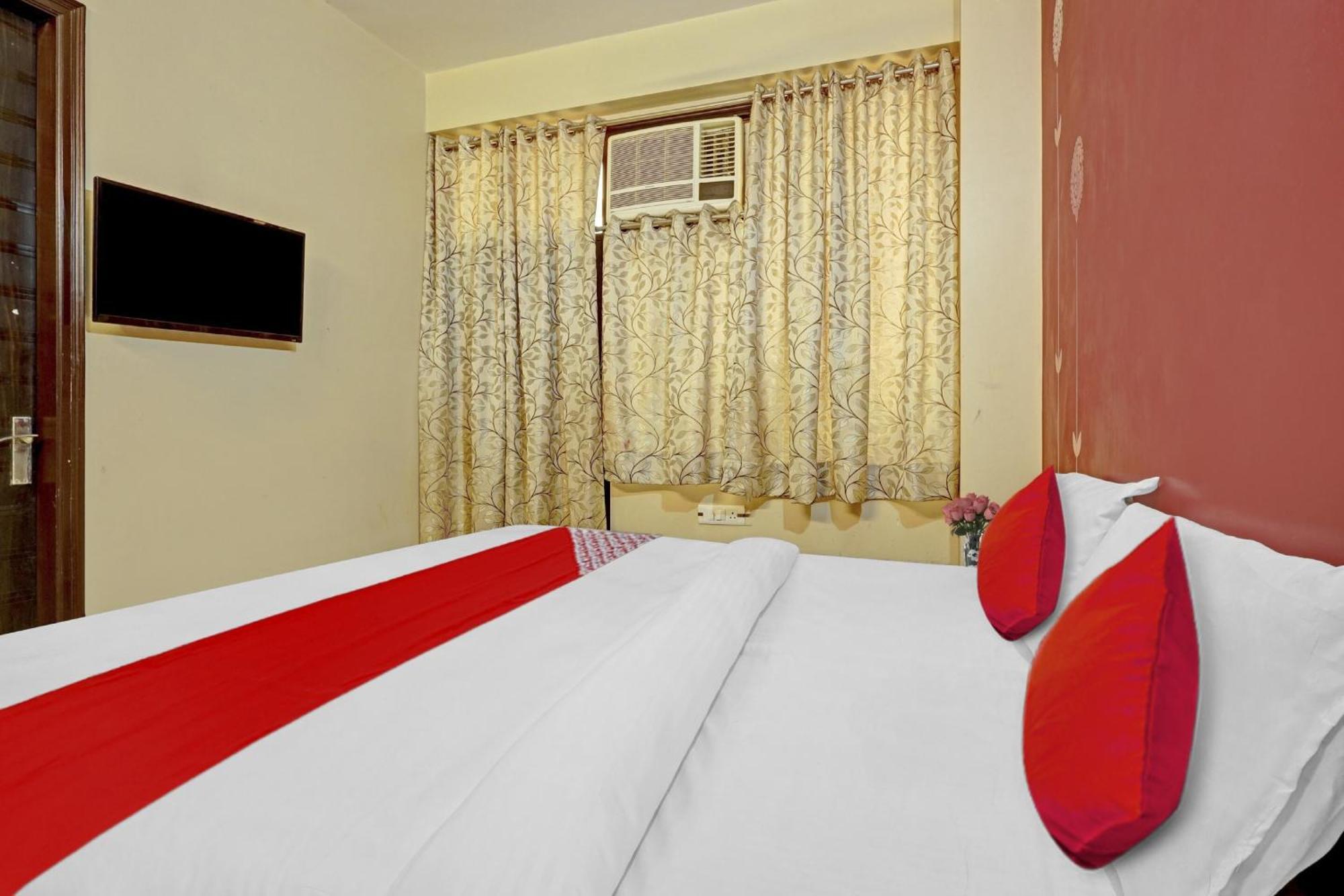 Hotel O A.K Palace New Delhi Ngoại thất bức ảnh